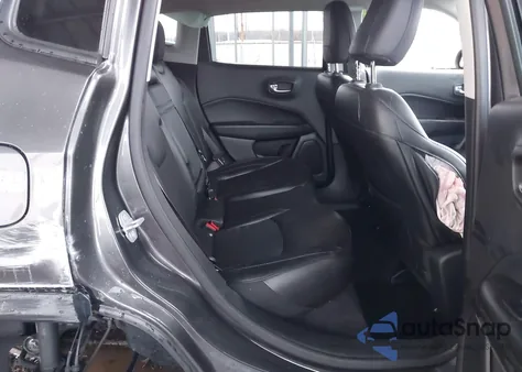 2019 Jeep Compass Altitude 4X4 из США, поврежденный, VIN 3C4NJDBB8KT734416